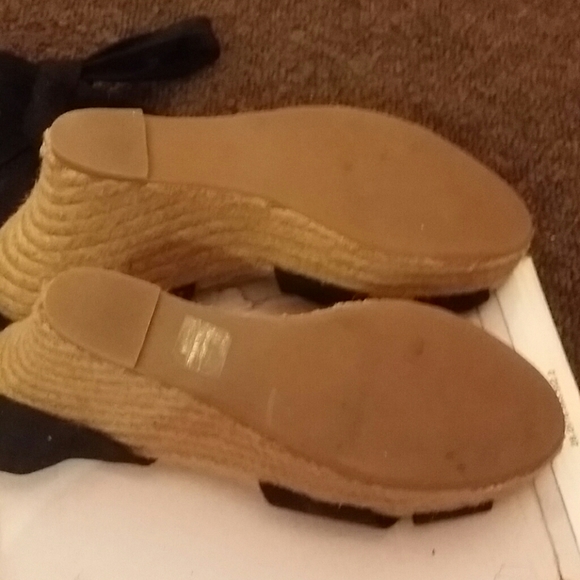 Sandals - Picture 4 of 4